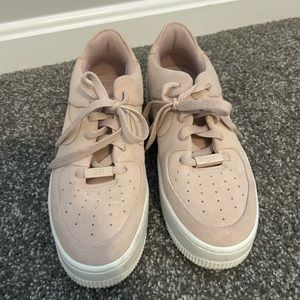 Women’s air force 1 Sage Low pink